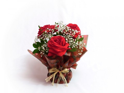 Arranjo com 3 Rosas Importadas